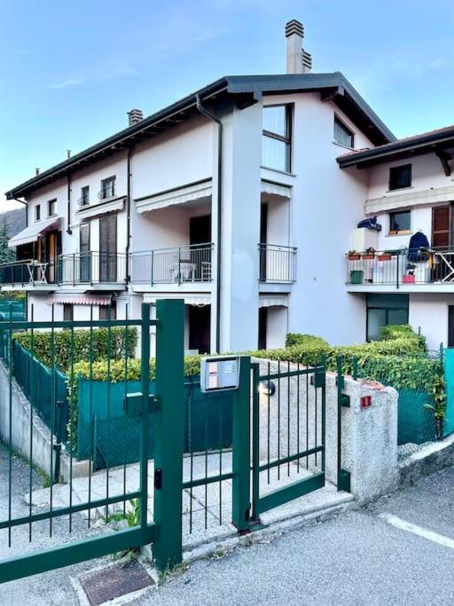 Tresa Bay House - Lugano Lake Лавена-Понте-Треза Экстерьер фото